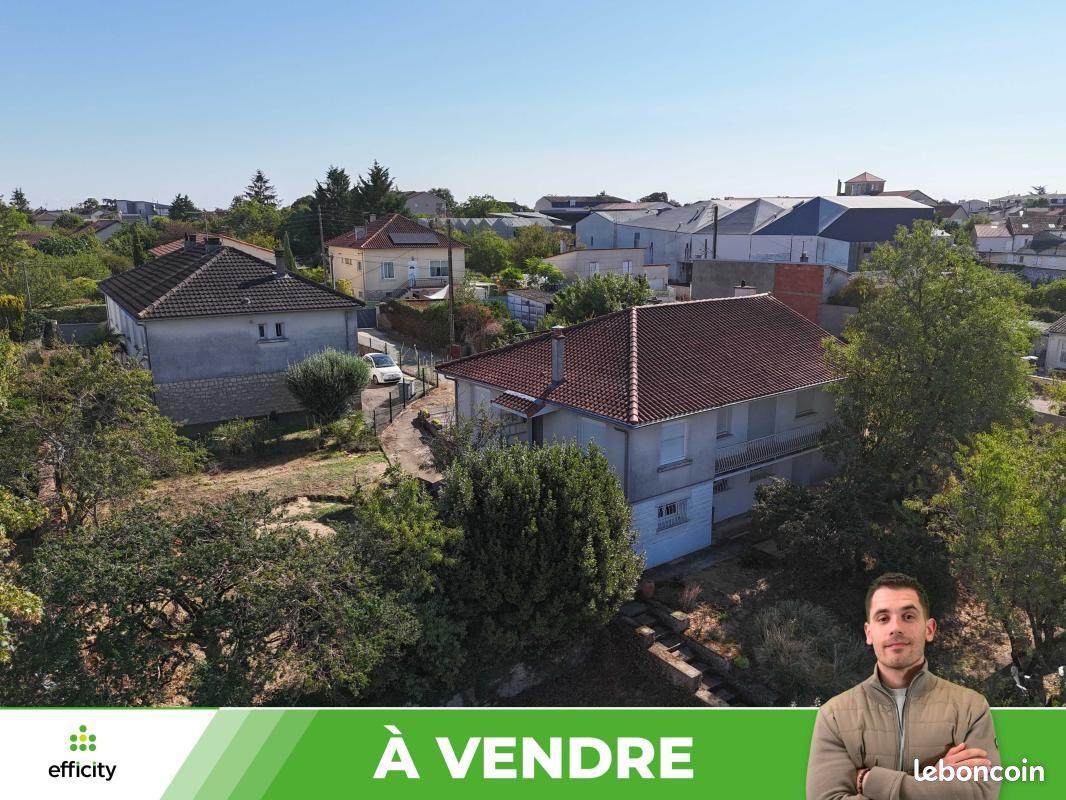 Maison 6 pièces 109 m² · à Poitiers · 109 m² · 200 000 €