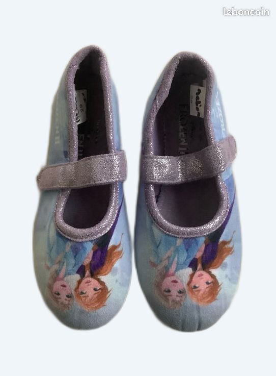 disney chaussons filles