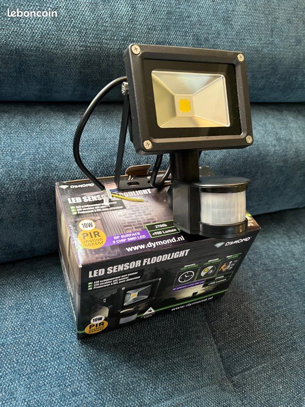 Spot extérieur led 10w avec détection (image 3)