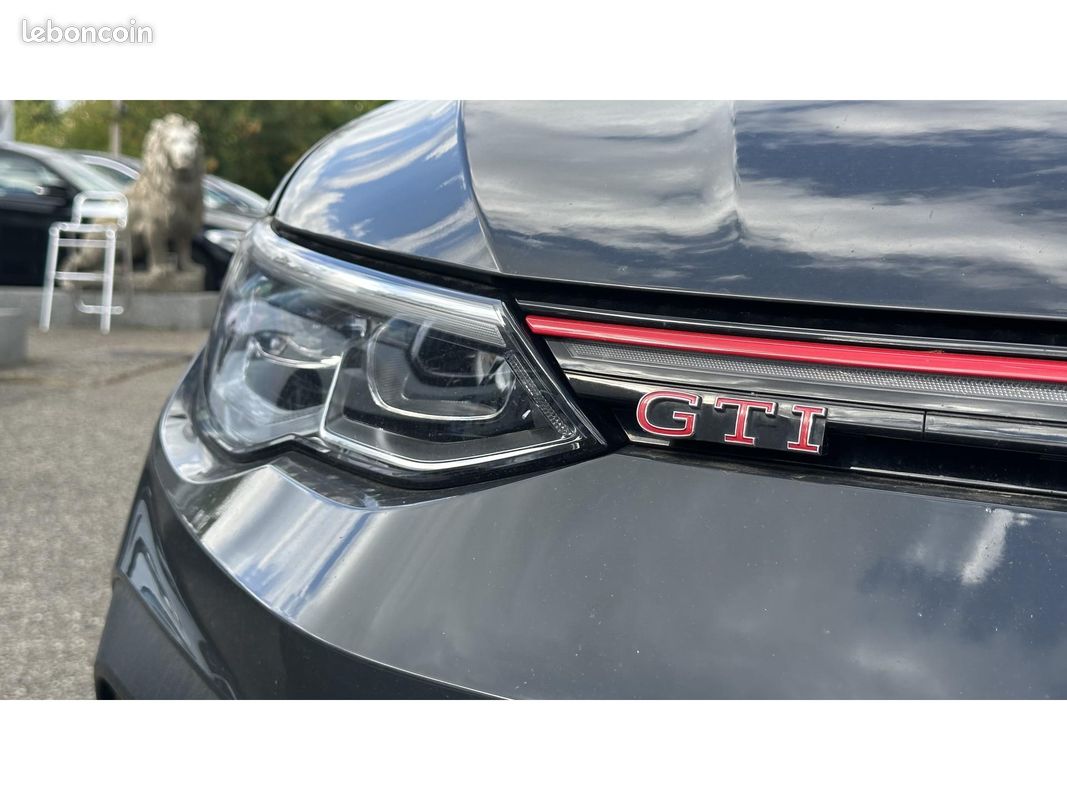VOLKSWAGEN GOLF 2.0 TSI - 300 - BV DSG 7 VIII BERLINE GTI Clubsport PHASE 1 (image 10)