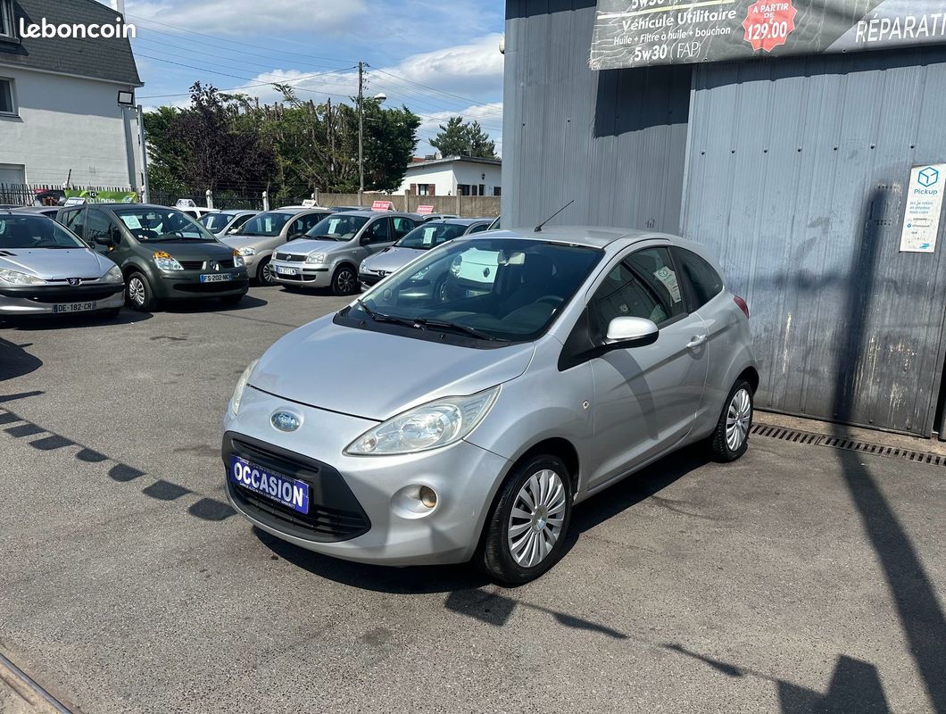 Ford ka 1.2 70ch clim titanium courroie ok 4 places 3 portes garantie petit prix jeune permis (image 1)