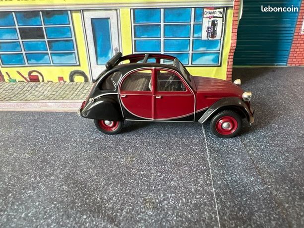 Citroën 2 CV 6 Charleston bordeaux et noire - Norev – Voiture