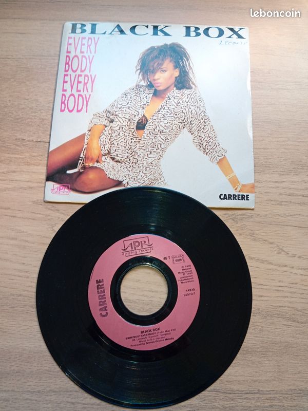 Disque vinyle 45t Black box every body (image 1)