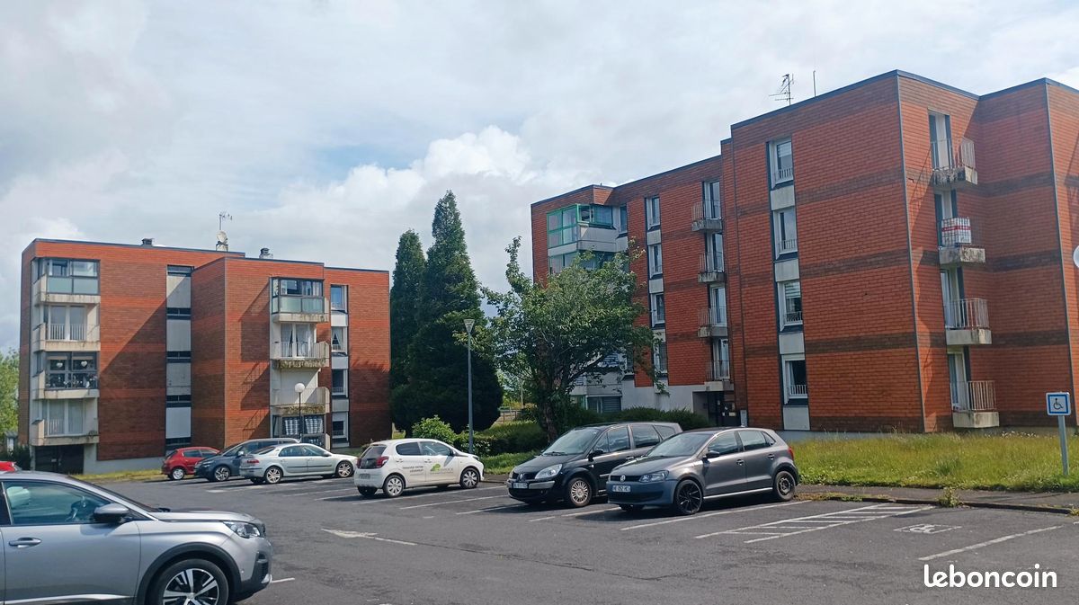 Appartement 5 pièces 95 m² · à Hautmont · 95 m² · 822 €/mois