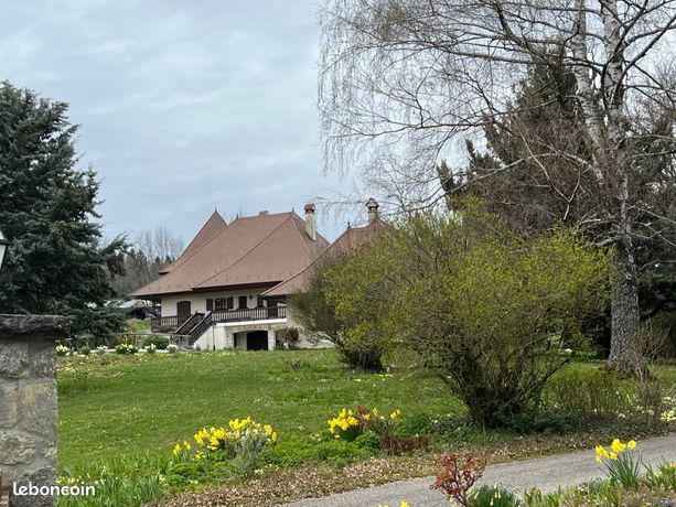 Maison 8 pièces 194 m²