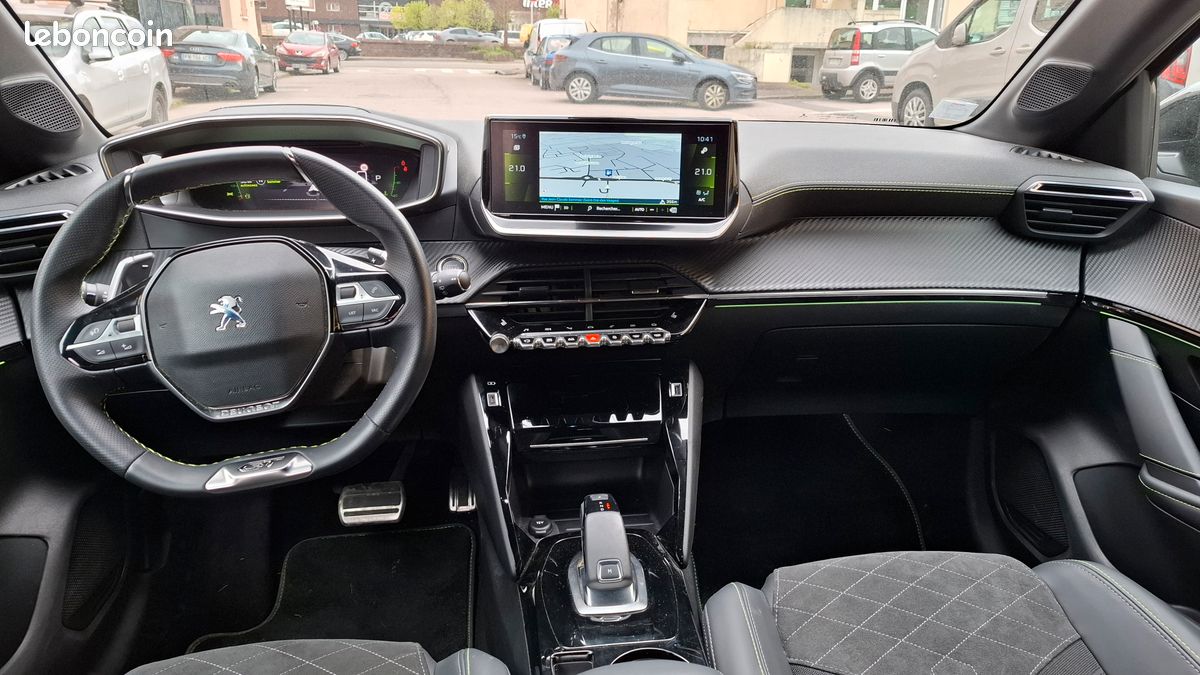 VENDS PEUGEOT GT 208 II 130cv EAT8 S&S (image 7)