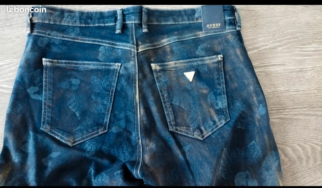 Superbe jean bleu/bronze neuf GUESS (image 8)