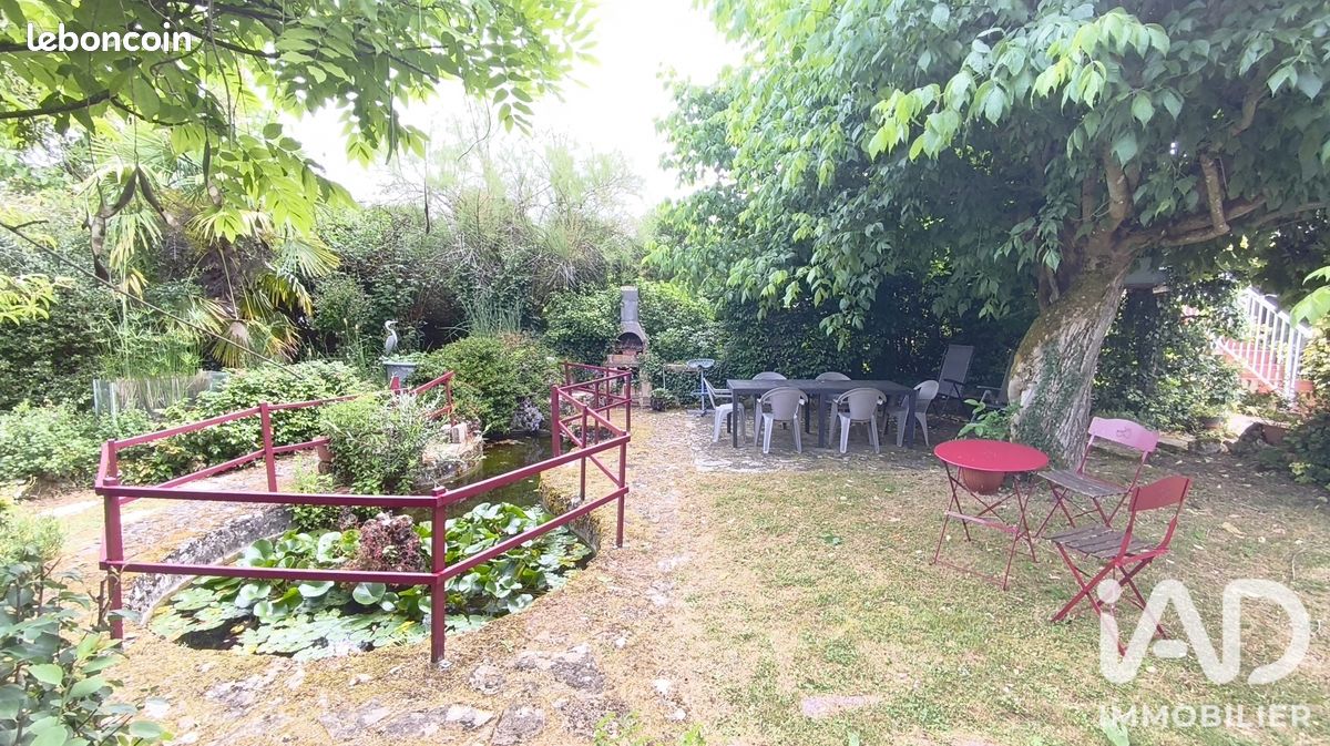 Maison 9 pièces 203 m² · à Buzançais · 203 m² · 184 900 €