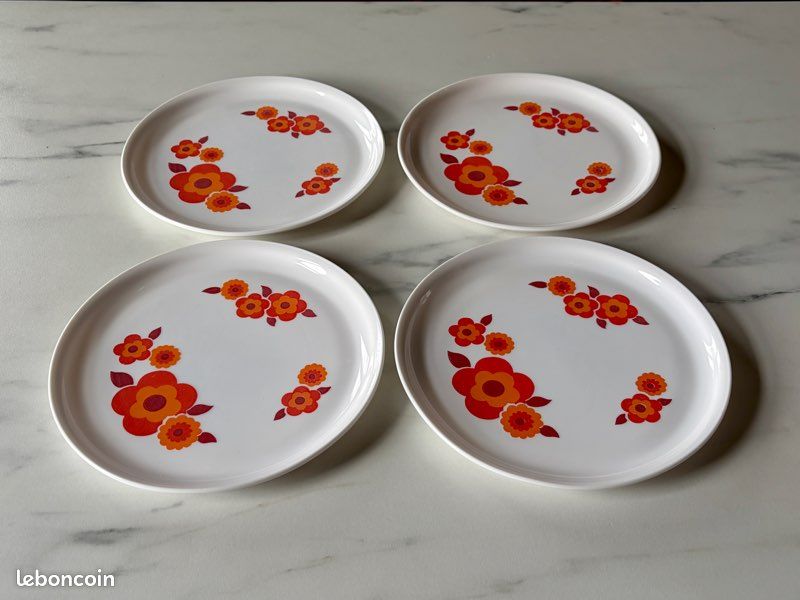 Lot De 4 Assiettes Creuses Arcopal Vintage – Motif Fleurs Orange / Lotus – Pop 70's – 21,5cm