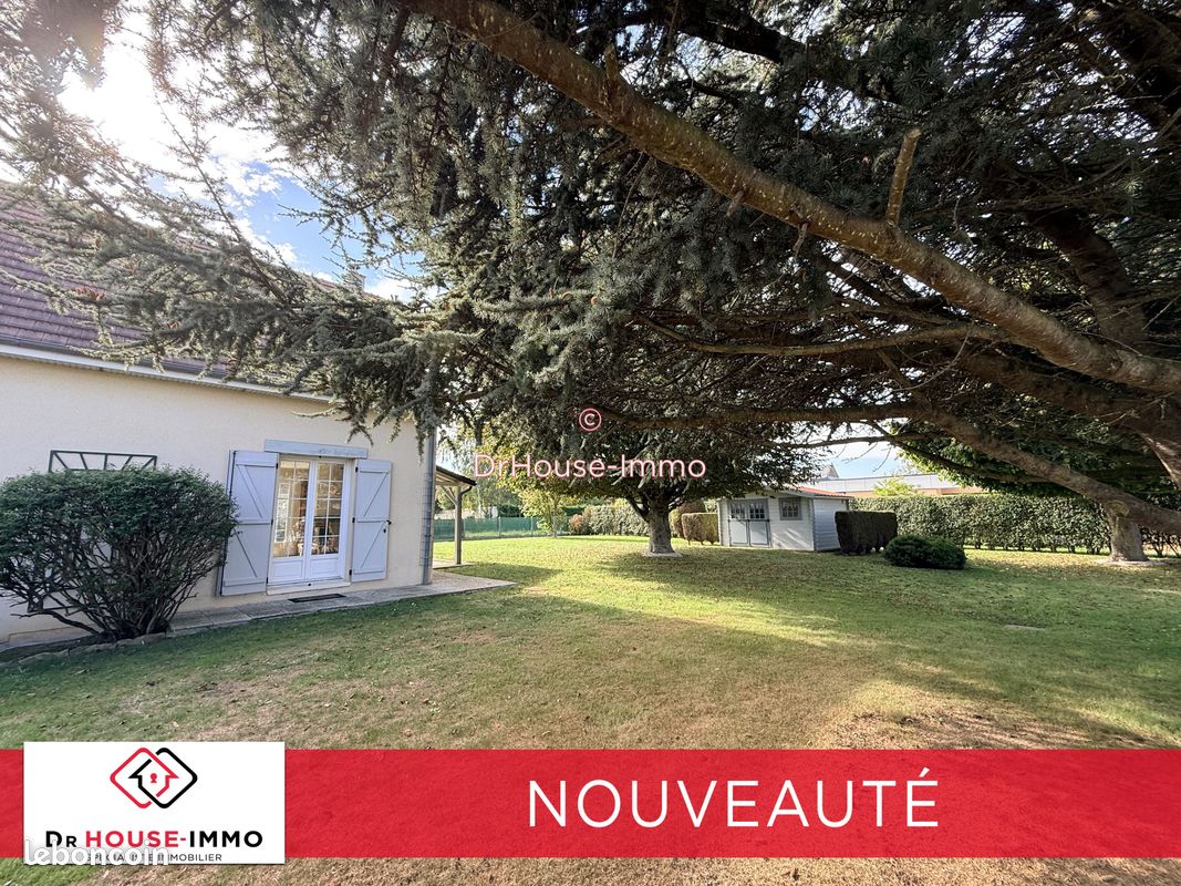 Maison 5 pièces 105 m² · à Sainte-Croix-sur-Mer · 105 m² · 299 900 €