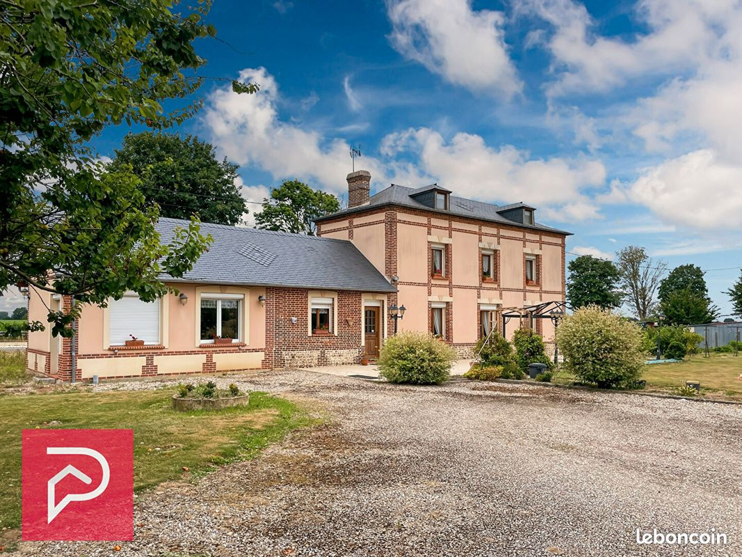 Maison 5 pièces 140 m² · à Bernay · 140 m² · 243 000 €