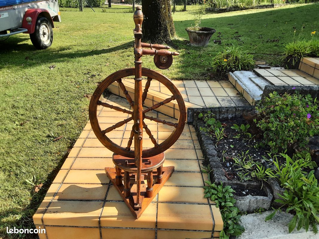 Rouet (image 1)