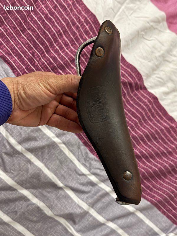 Selle cuir IDÉALE TB 88 spéciale compétition