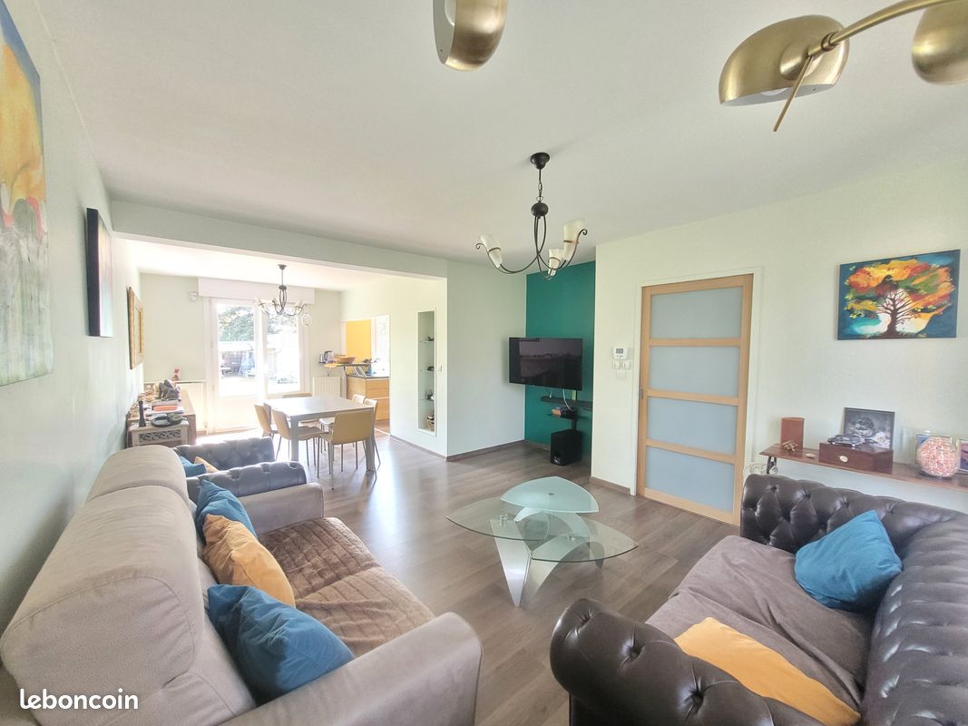 Maison 10 pièces 140 m² · à Houplin-Ancoisne · 140 m² · 499 000 €