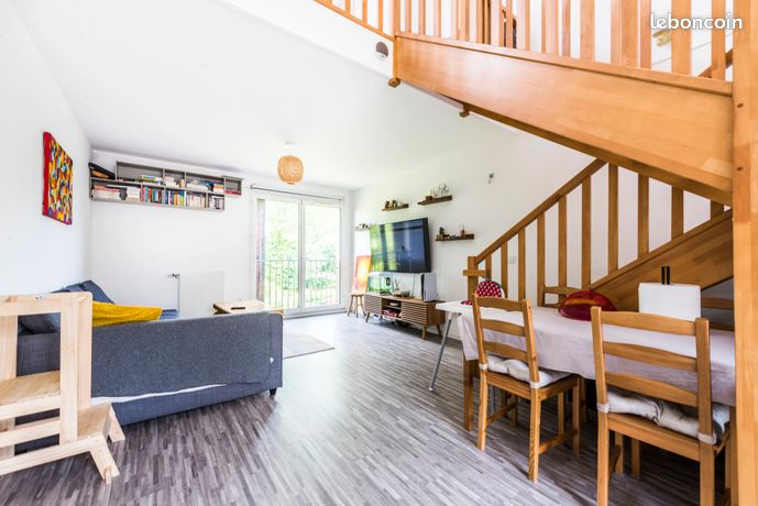 Appartement T3 65 m² avec deux places de parking - Duplex