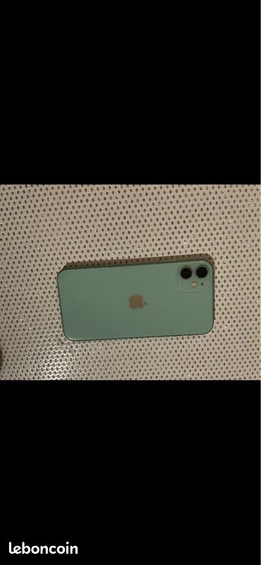 IPhone 11 (image 2)