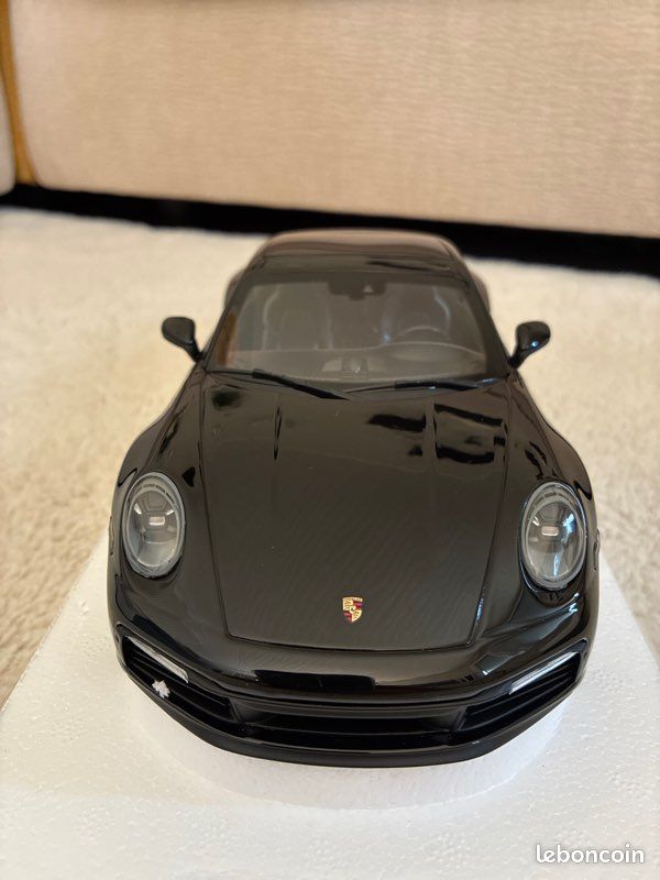 Porsche 911 type 991 carrera 4S (image 4)