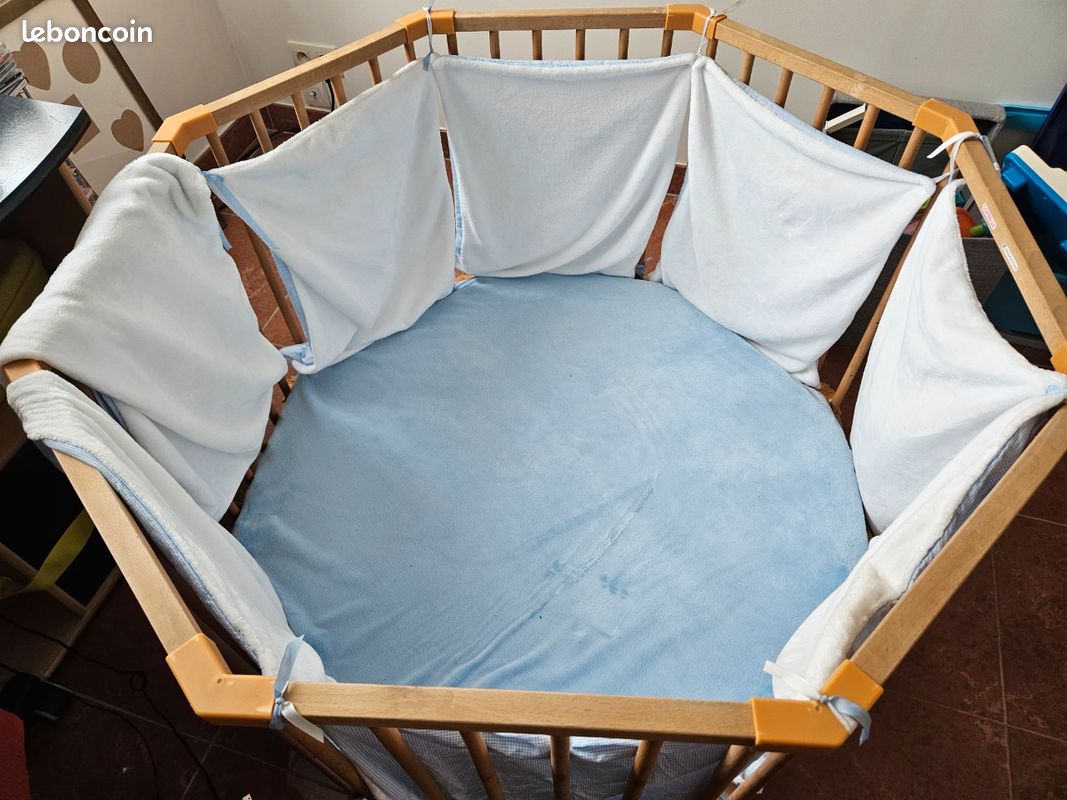 Parc combelle hexagonale avec matelas (image 1)