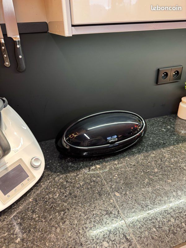 Boîte à Pain Alessi Gnam noire (image 2)