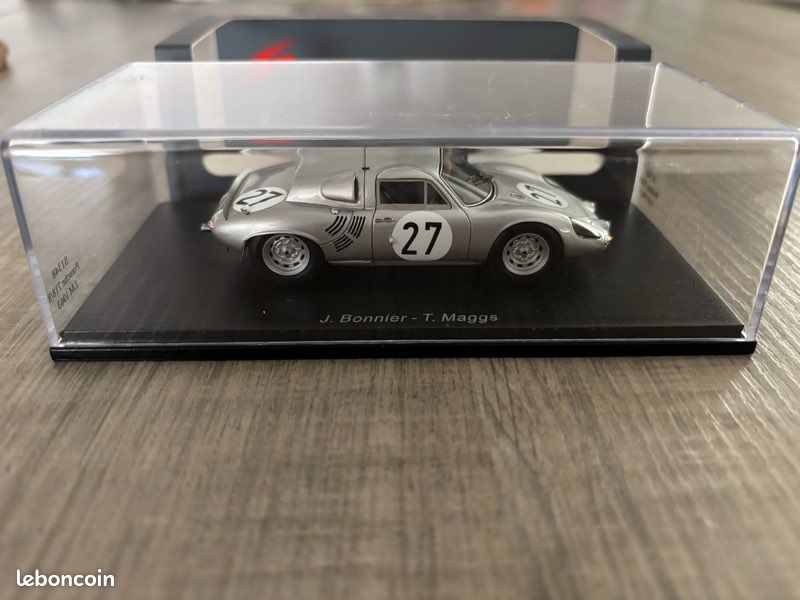 Voiture 24 heures du Mans (image 6)