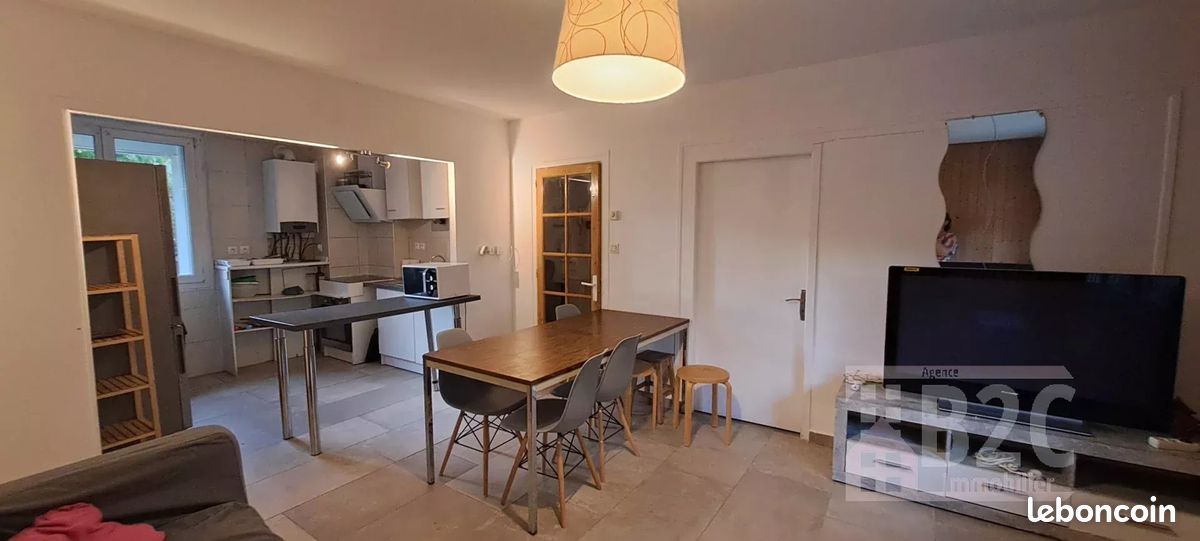 Appartement 4 pièces 63 m² · à La Tronche · 63 m² · 950 €