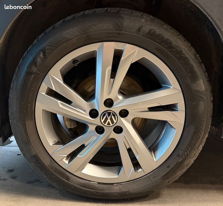 VOLKSWAGEN TAIGO 1.0 TSI 110ch R LINE DSG7 (image 22)