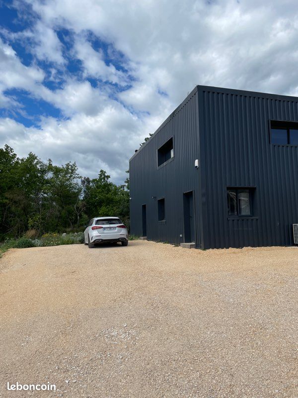 Local commercial 7 pièces 280 m² · à Martignargues · 280 m² · 450 000 €