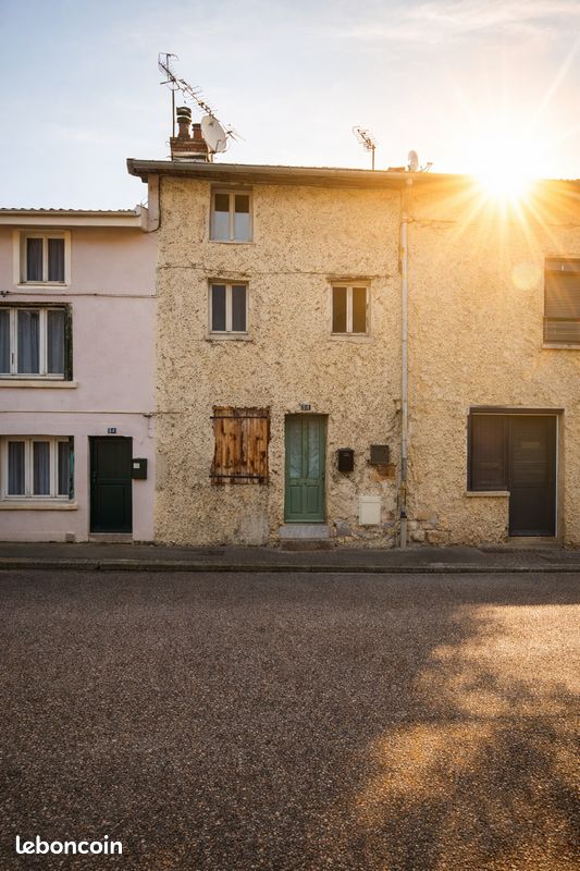 Maison 5 pièces 83 m² · à Chauffailles · 83 m² · 57 000 €