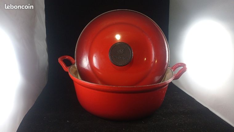 Staub - Service à Fondue en Fonte Emaillée Noir Mat 2,3 l - Les