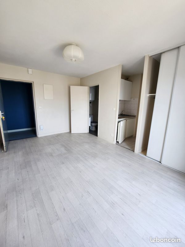 Appartement 1 pièce 21 m² · à Clermont-Ferrand · 21 m² · 400 €