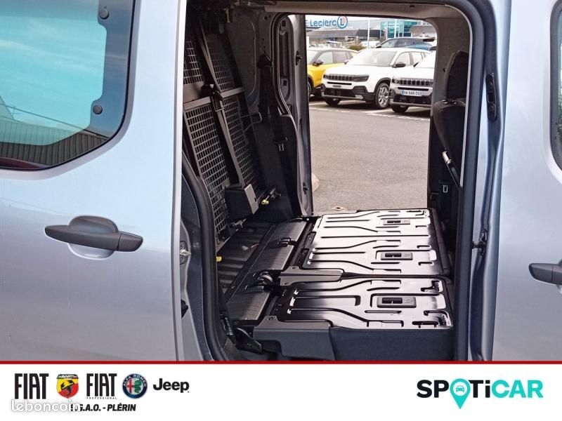 Fiat Doblo Fg XL Diesel 100ch Cabine Approfondie repliable (image 11)