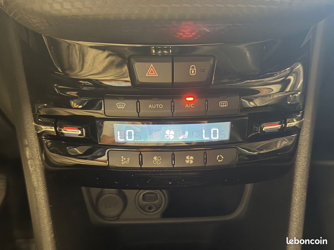 PEUGEOT 2008 GENERATION-I 1.6 100 CH ACTIVE / RADAR DE RECUl (image 30)