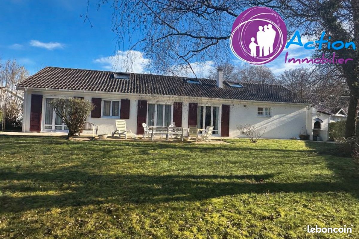 Maison 7 pièces 154 m² · à Santeny · 154 m² · 478 000 €