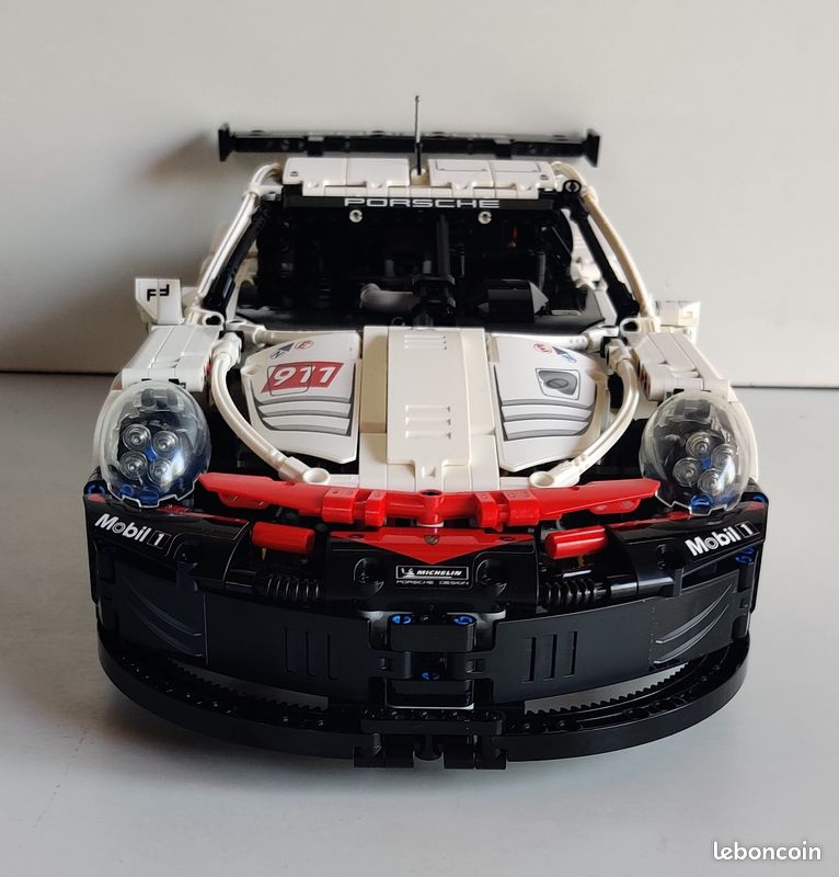 42096 LEGO Technic - Porsche 911 RSR (image 7)