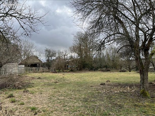 Terrain 1 247 m² Glanges