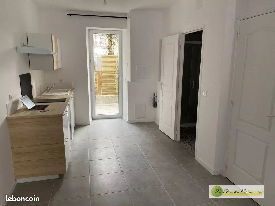 Appartement 1 pièce 25 m² · à Angoulême · 25 m² · 490 €/mois
