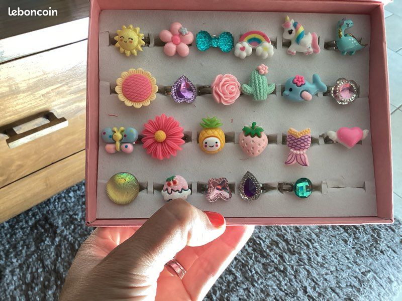 Lot 108 Bagues Réglables Enfants – 36 Modèles X 3, Diamants Fantaisie, Cadeau Fille Garçon