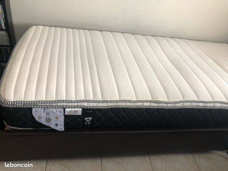Deux matelas Black Diamond avec leurs sommiers – Excellent état (image 4)