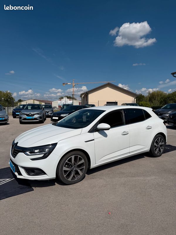 RENAULT Mégane IV dCi 130Ch Energy Intens BVM6 Diesel / GPS / CarPlay / Full LED / Affichage tête haute / Intens (image 2)