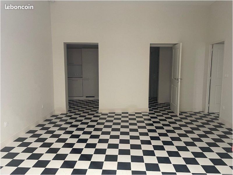 Appartement 2 pièces 51 m² · à Uzès · 51 m² · 590 €/mois