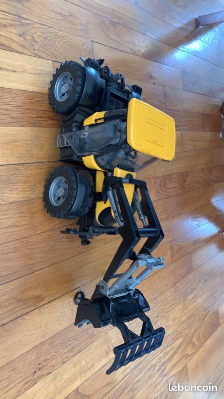 Tracteur JCB (image 3)