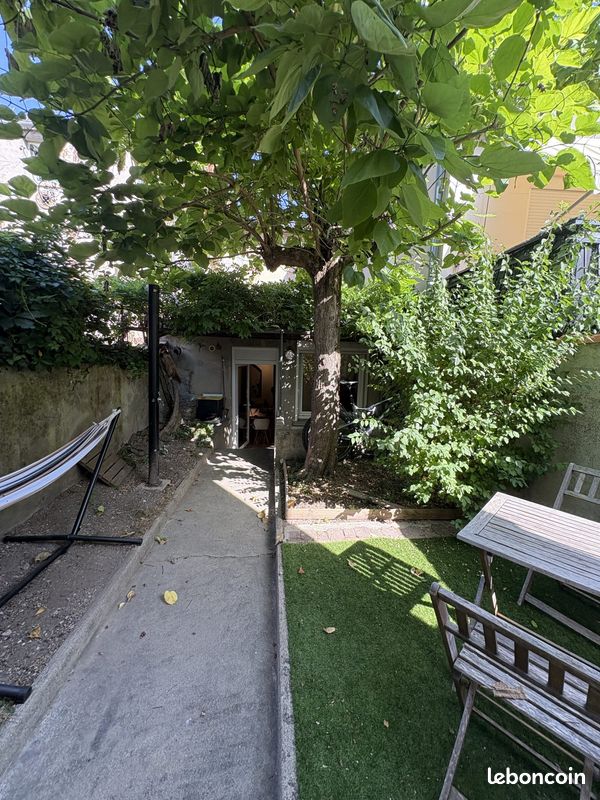 Immeuble 126 m² · à Revel · 126 m² · 226 000 €