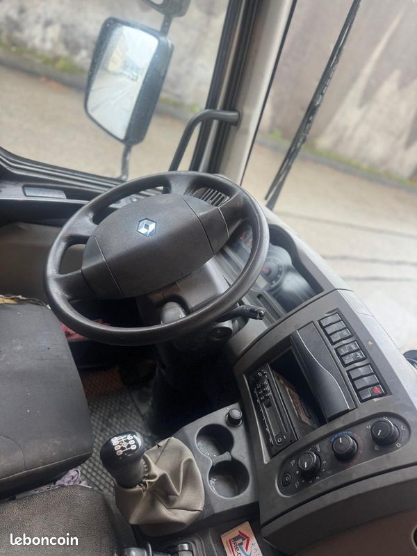 Renault midlum plateau 220 ch 10t tva 8333 euros hors taxe (image 5)