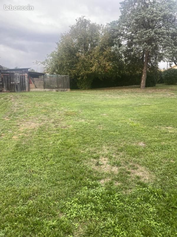 Terrain 542 m² · à Fontaine-le-Comte · 60 000 €