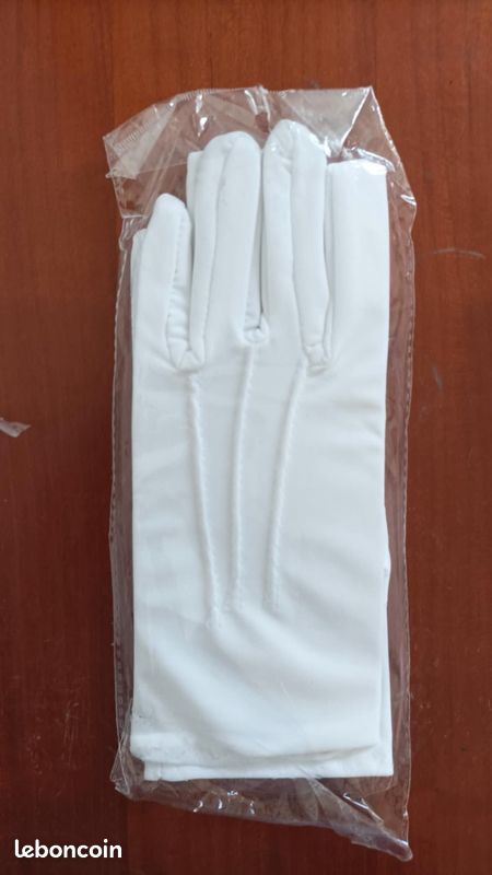 Gants blancs (image 2)