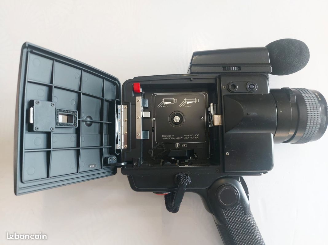 Caméra Super 8 Chinon 872 Autozoom - Vintage Noir - Bon État - Fonctionnelle