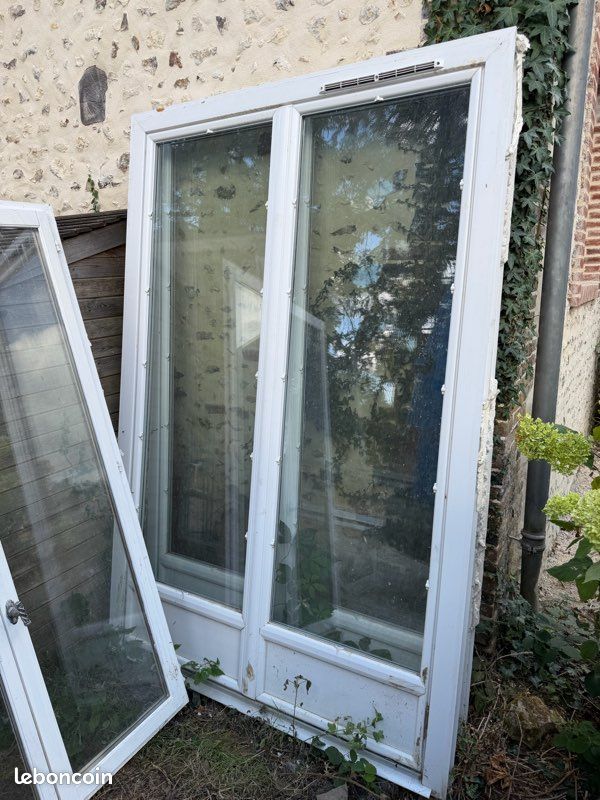Double porte fenêtre PVC double vitrage (image 1)