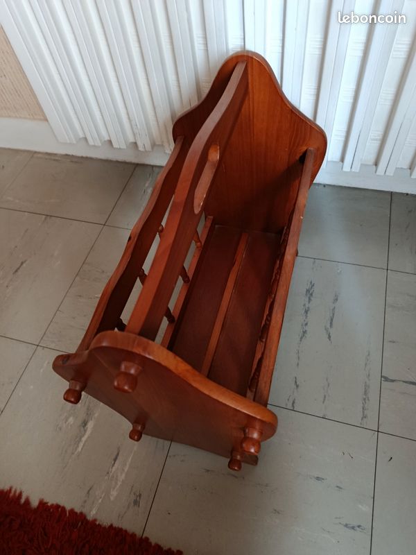 Porte revues en bois (image 2)