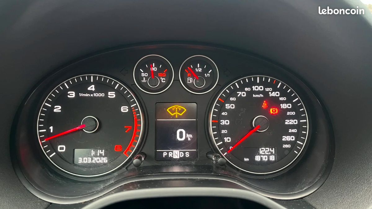 AUDI A3 SPORTBACK 3.2 V6 250 Quattro Ambition Luxe S tronic / TOIT OUVRANT / BOSE (image 28)