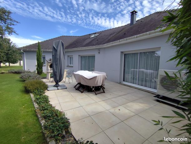 Propriété 7 pièces 223 m²